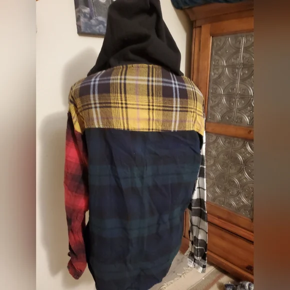 Forever 21 Plaid Hooded Shirt - Black and Brown - Picture 3 of 5